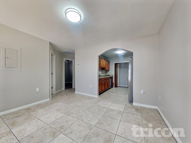 Foto del edificio - 14931 Pine Crest Rd