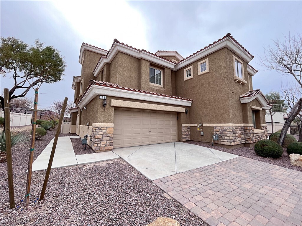 Primary Photo - 1110 Tropical Star Ln