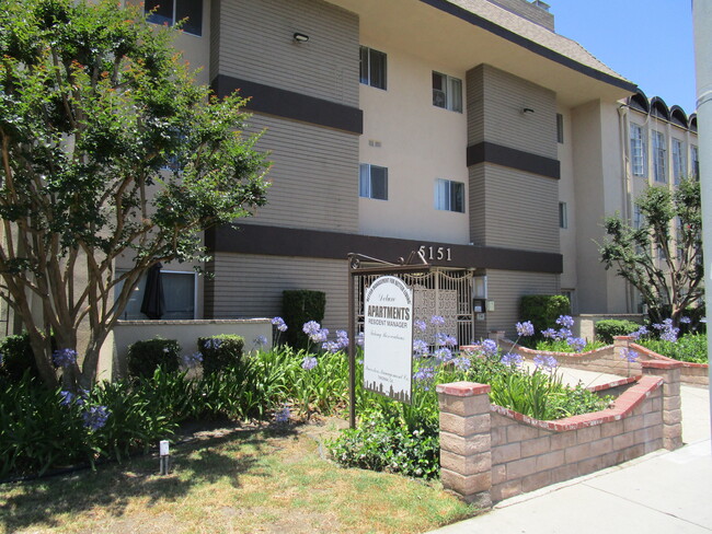 Frente del edificio - Regency Gardens