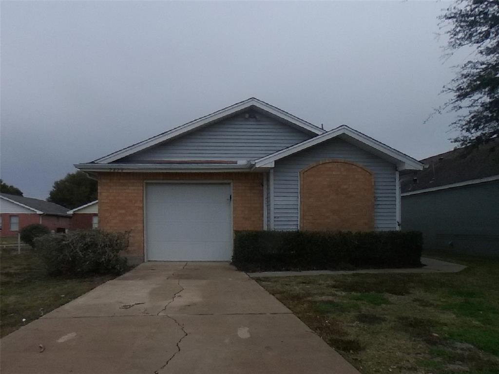 Primary Photo - 3230 Boynton Dr