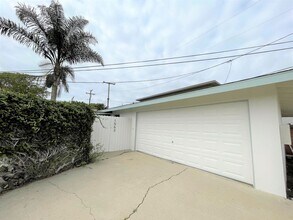 Building Photo - 1563 Santa Barbara St