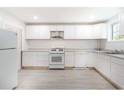 Building Photo - 16 Highland Ave