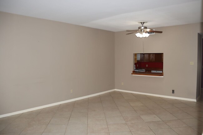 Foto del edificio - Townhouse