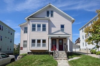 Building Photo - 176 Vernon St
