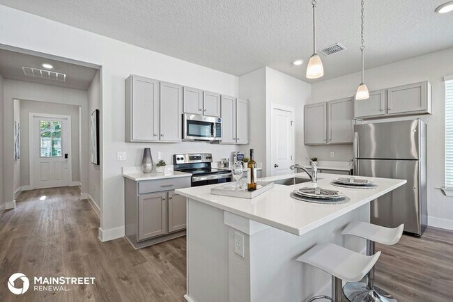 Building Photo - 305 Whiteheart Dr