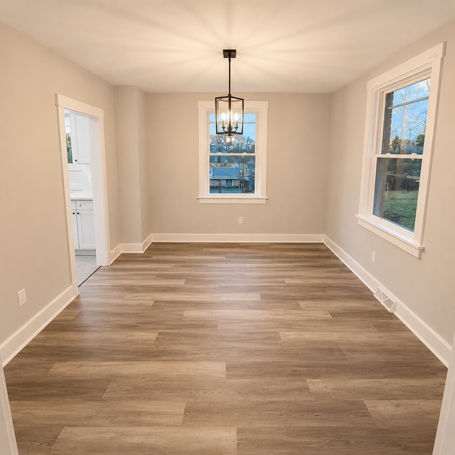 Building Photo - 2311 Los Angeles Ave