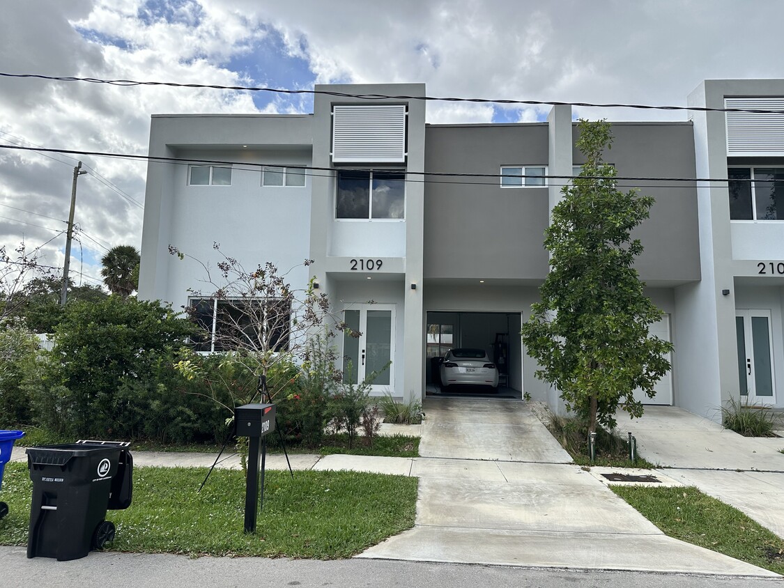 Photo - 2109 SW 18th Ave (Fort Lauderdale, FL)