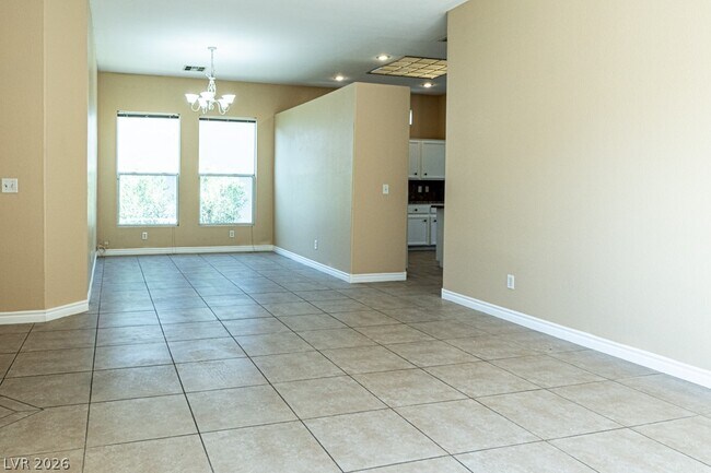 Building Photo - 9205 Guggenheim Ct