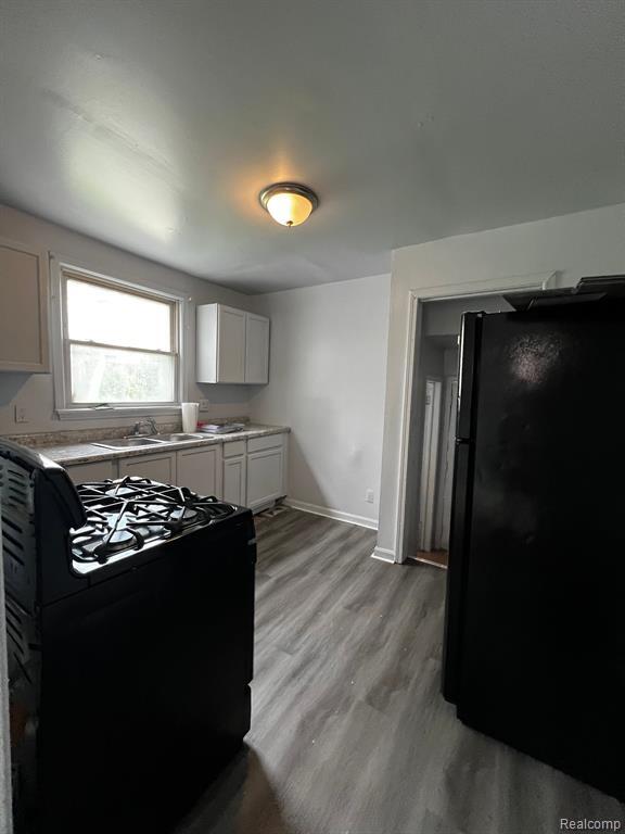 Foto del edificio - 15328 Ward Ave