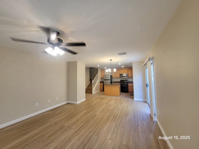 Foto del edificio - 7224 Dry Lake Ct