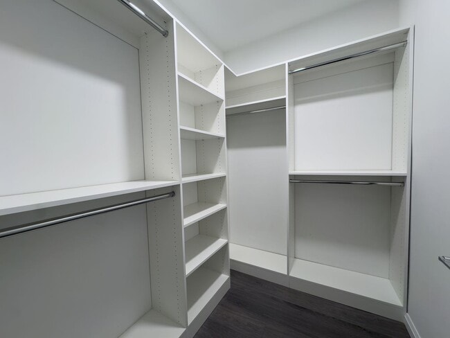 Interior Photo - The Royal Blue
