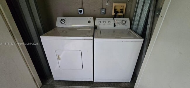 Foto del edificio - 201 SW 116th Ave