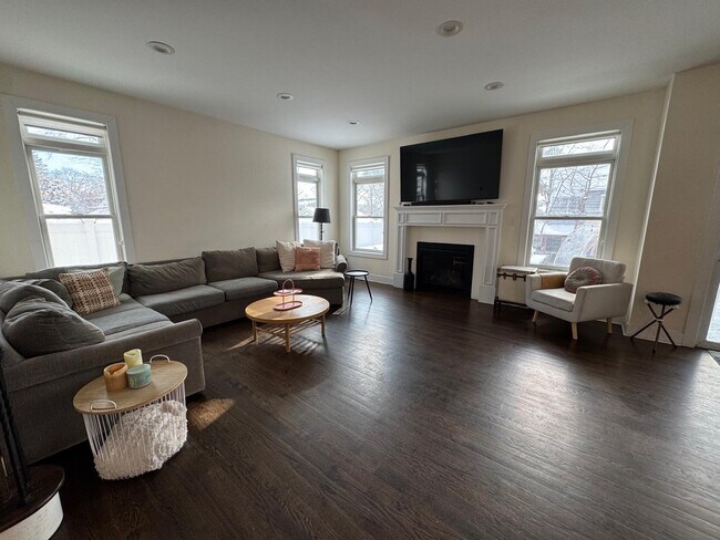 Foto del edificio - 94 Park Ave