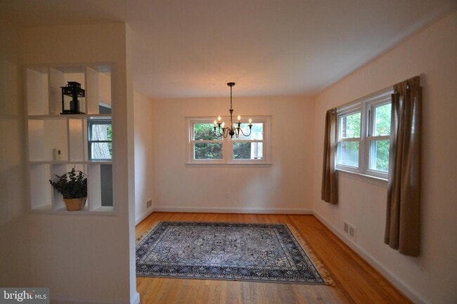 Building Photo - 2232 Highland Ave