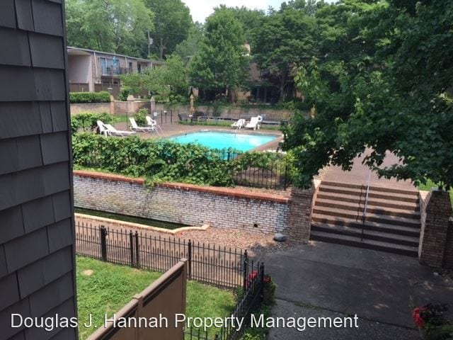 Building Photo - 2 br, 2 bath House - 5157 W. 75th Street