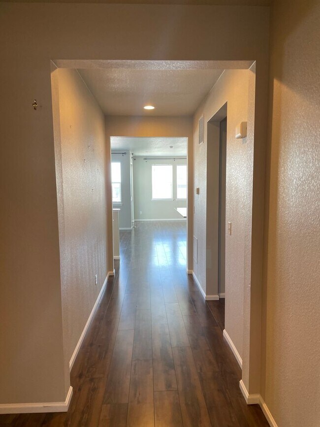 Building Photo - Single family home for rent in South shore...