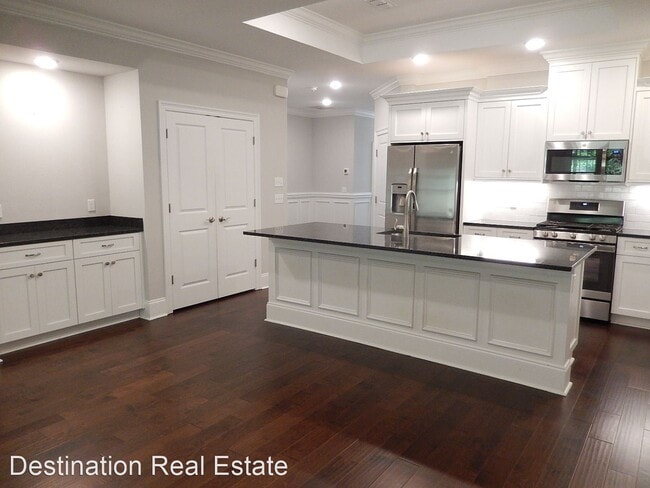 Building Photo - 3 br, 2 bath House - 712 Sydney Drive