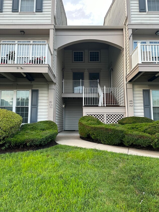 148 Rosebay Ct Unit 148, Delran, NJ 08075 Condo for Rent in Delran