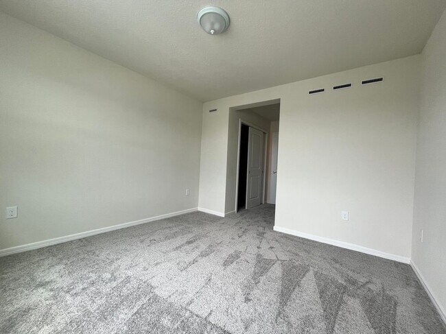 Foto del edificio - 2542 Winsome Wy