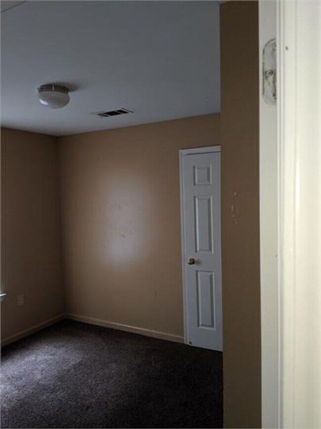 Foto del edificio - House for Rent