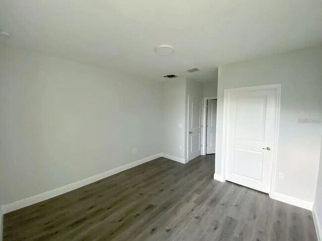 Foto del edificio - 11355 Poplin Ave