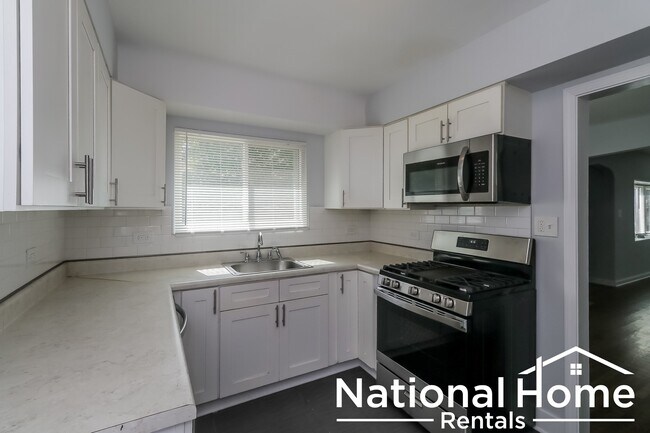 Building Photo - 3540 Bernice Rd