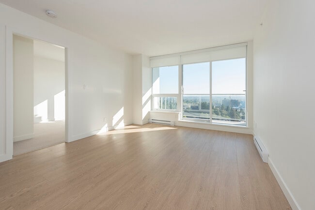 Building Photo - 505-13696 100 Avenue