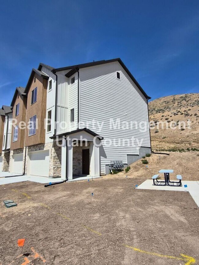 Foto del edificio - 2172 Cape Fox Way