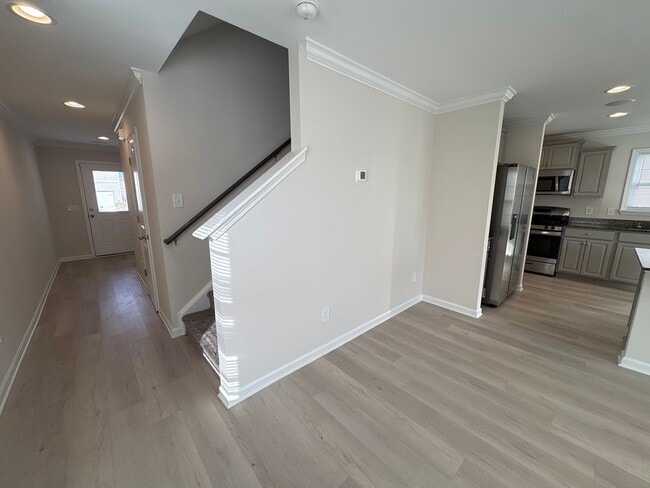 Building Photo - 815 Delta Ln