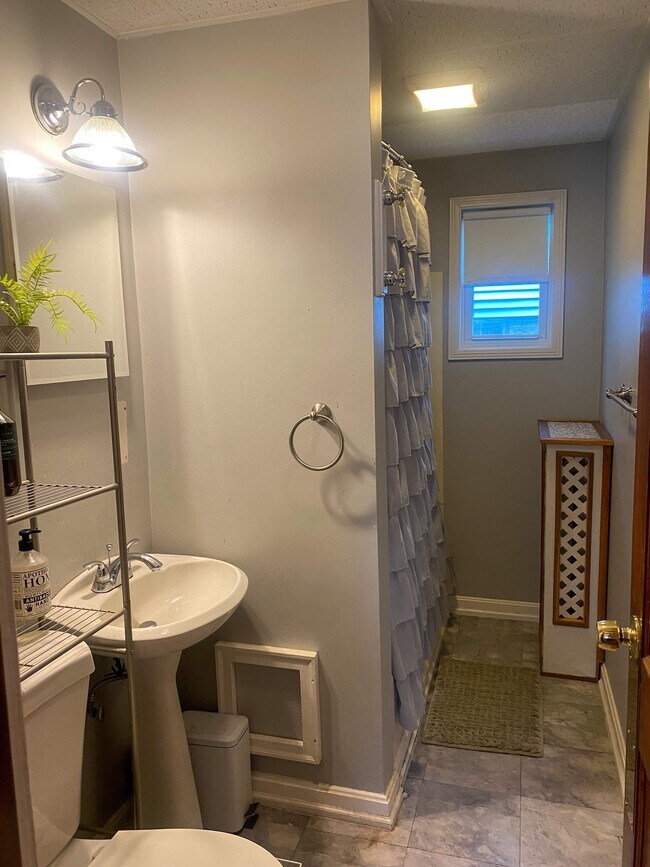 Foto del edificio - 19 Fifth Ave, Worcester MA 01607 - Unit 1