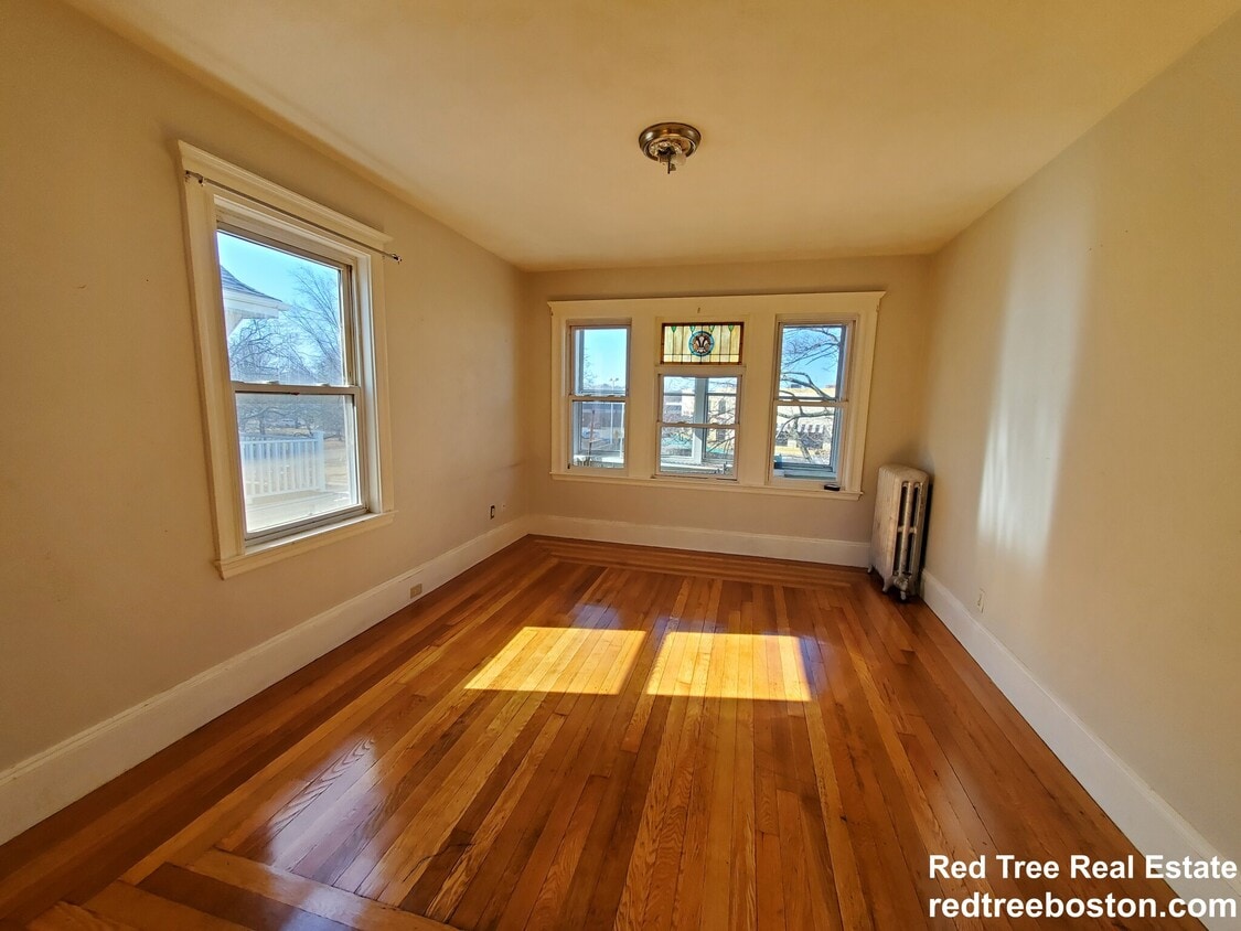 Photo - 623 Fellsway Unit 2