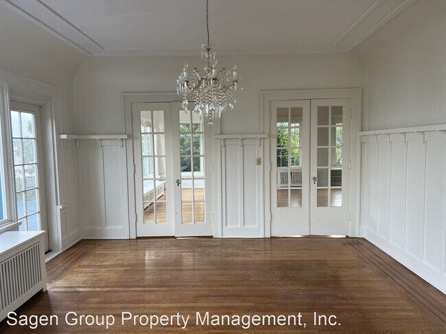 Foto del edificio - 5 br, 4.5 bath House - 3150 E Laurelhurst ...