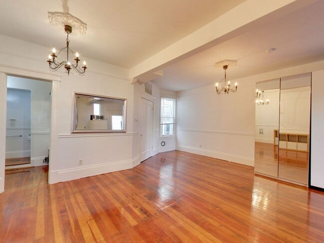 Building Photo - 25 Harriet St