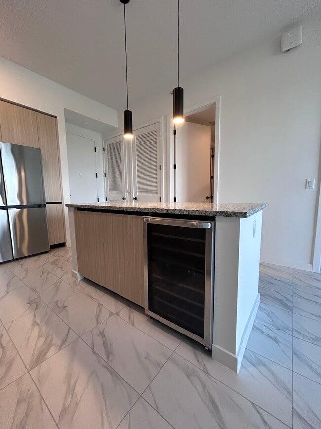 Foto del edificio - 2303 NE 171st St