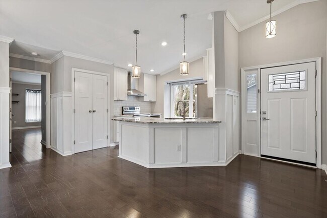 Foto del edificio - 2400 Calvert Dr