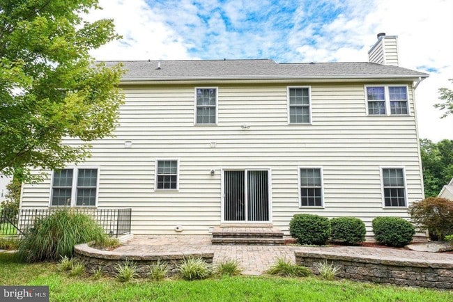 Building Photo - 20563 Carmarthen Dr