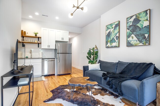 Foto del edificio - 5407 S Harper Ave