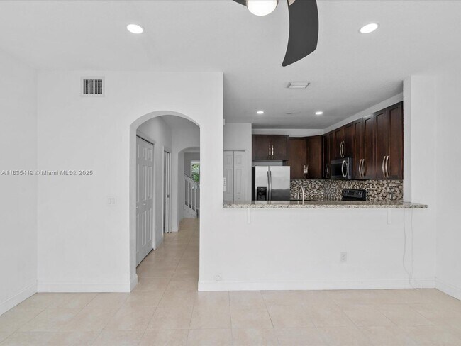 Foto del edificio - 15568 SW 39th St