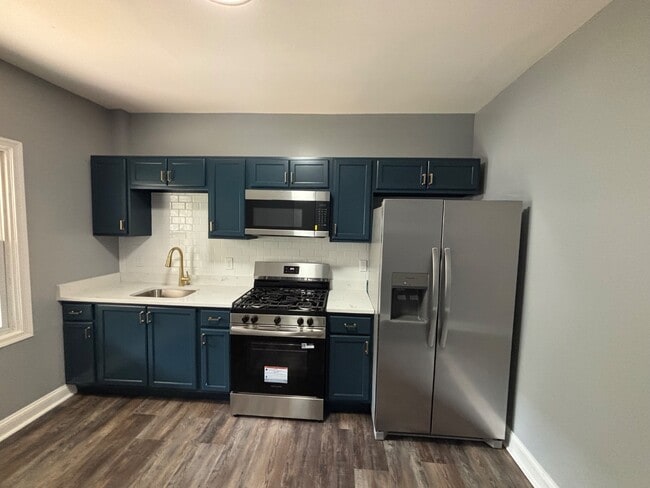 Photo - 2021 E Lanvale St House