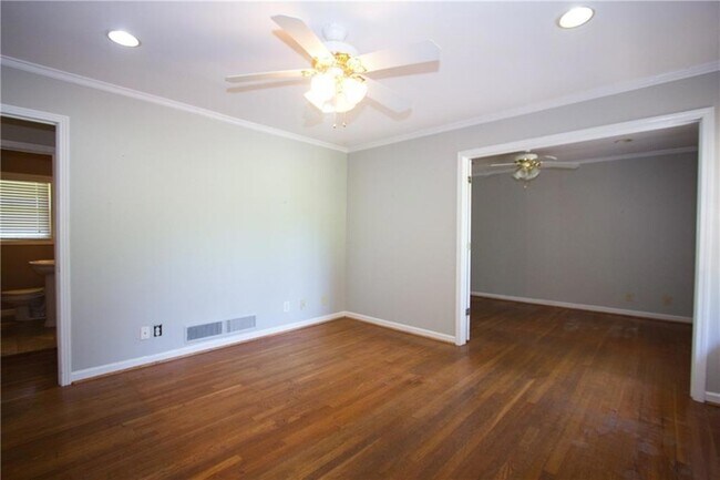 Foto del edificio - 1835 Lawrenceville Hwy