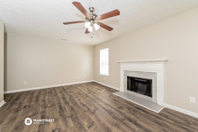 Foto del edificio - 804 Pine Shoals Ct