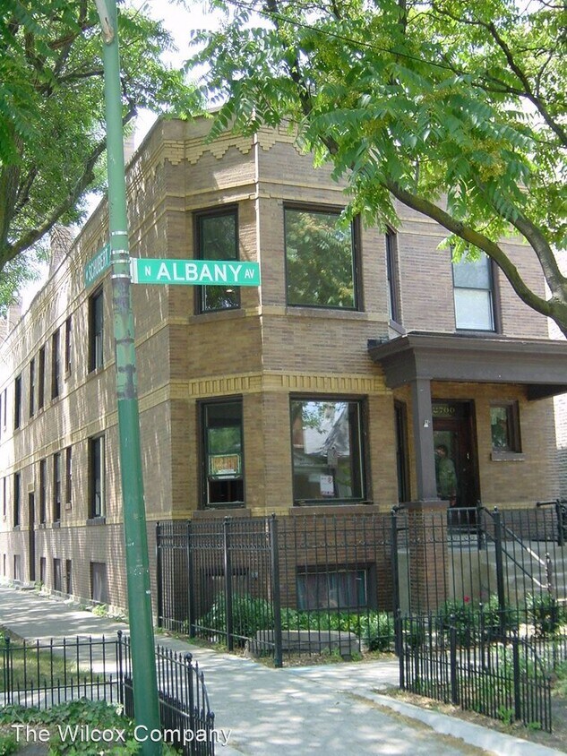 Primary Photo - 2700 N Albany Ave