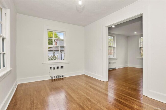 Foto del edificio - 26 Woodland Ave