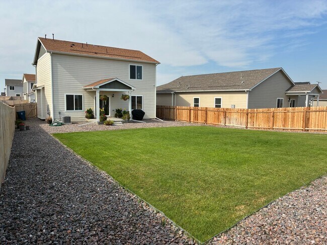 Foto del edificio - Beautiful 3 Bedroom, 2.5 Bathroom New Buil...