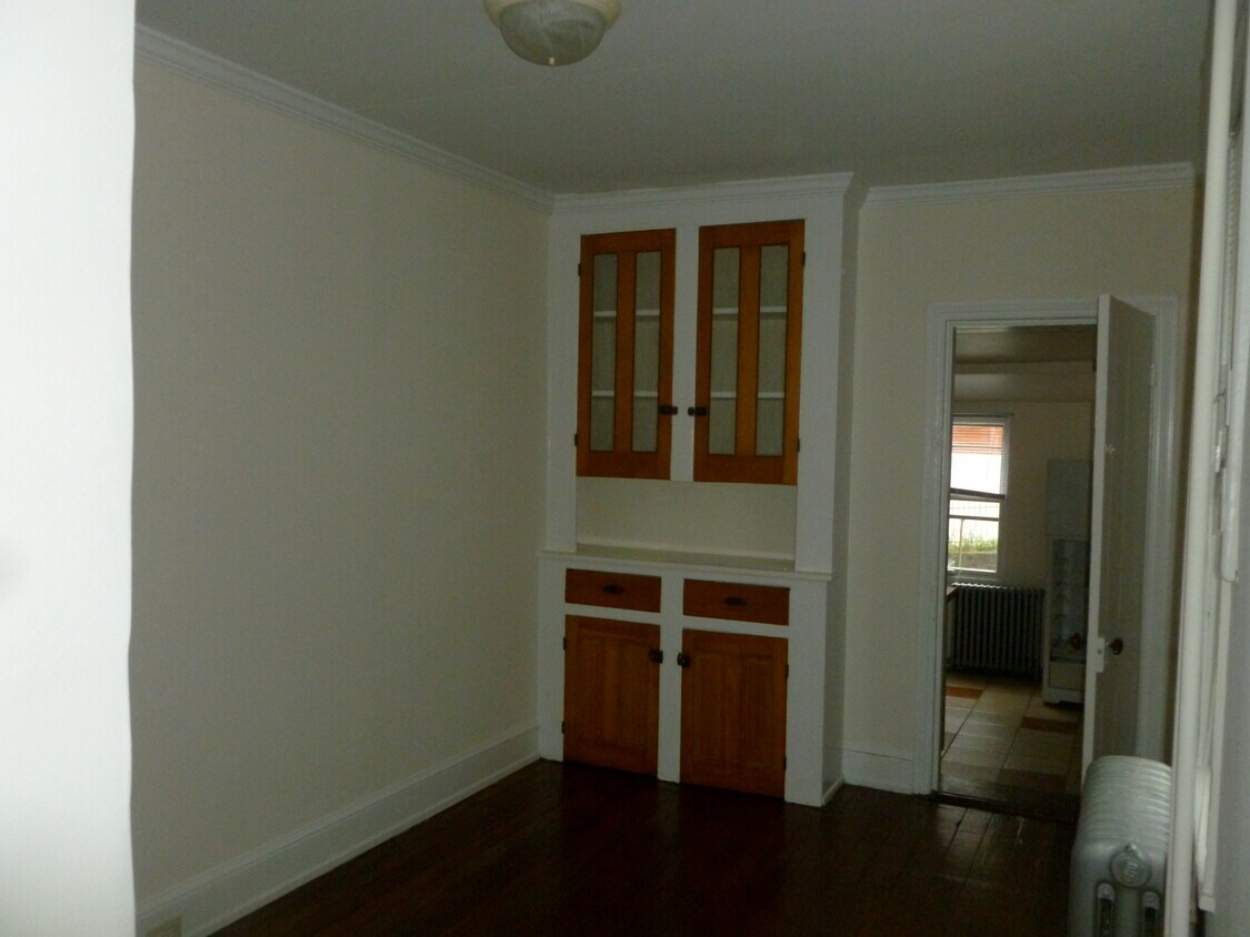 habitación contigua a la cocina - 135 Dawson St