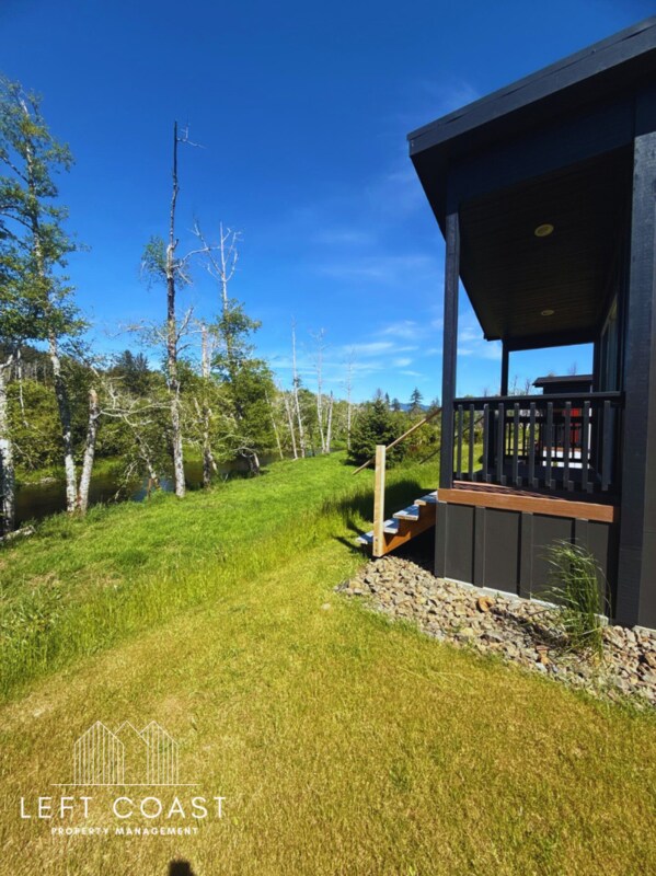 Foto del edificio - 2371 Salmon River Hwy