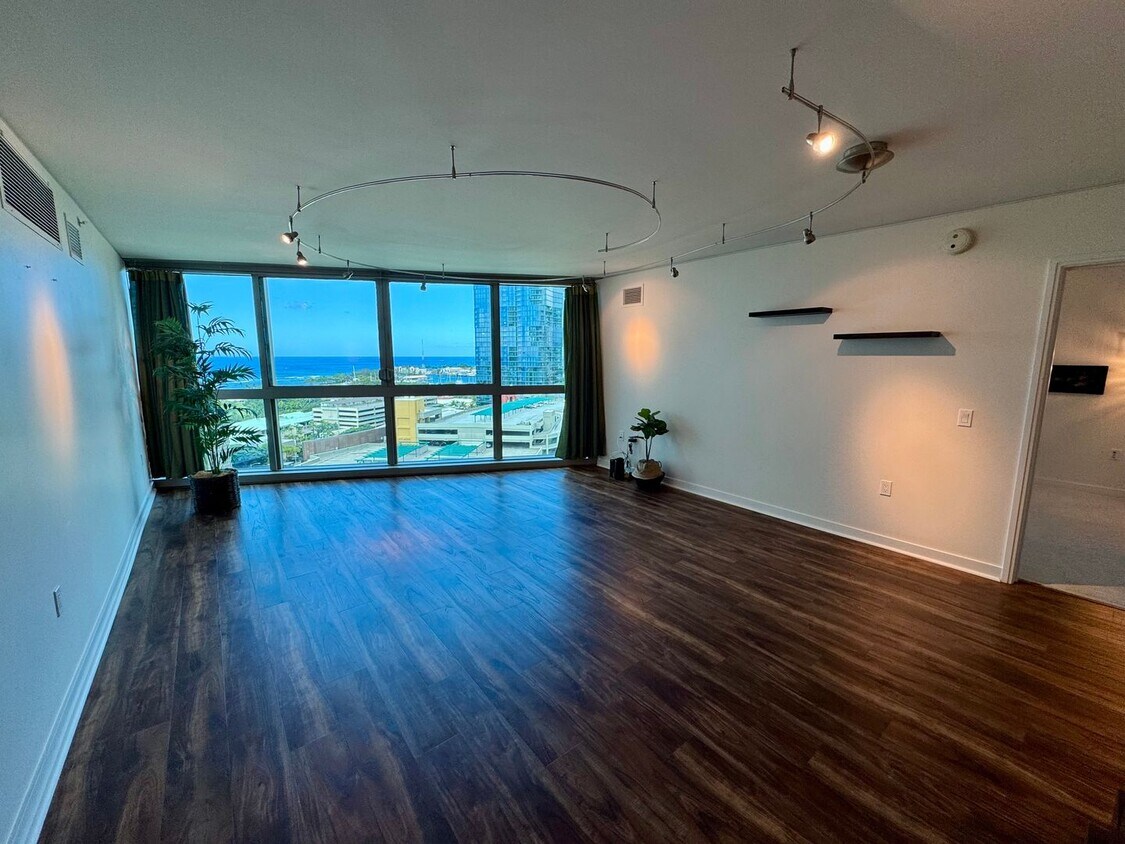 Foto principal - 2 bedroom unit w/ ocean views at Koolani!