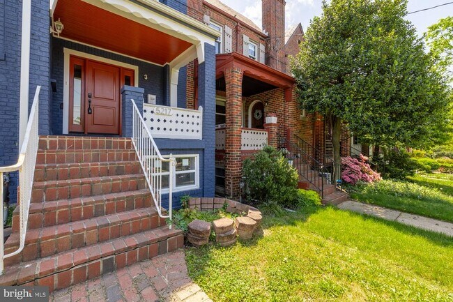 Foto del edificio - 5217 New Hampshire Ave NW