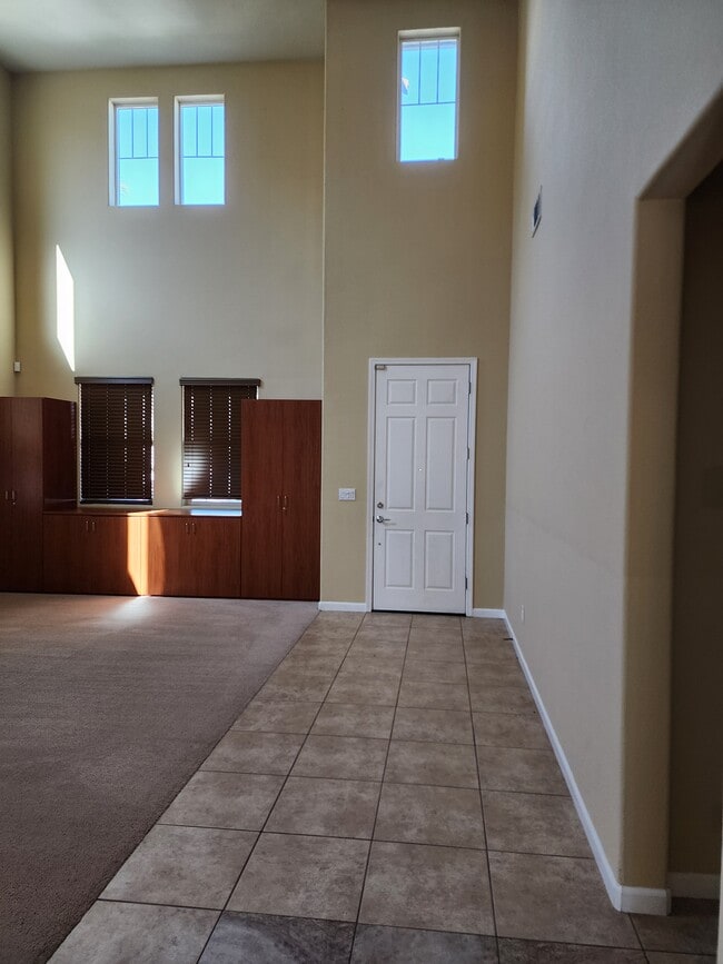 Formal Room -b - 207 Hibiscus Way