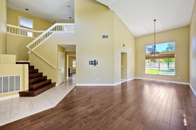 Building Photo - 1198 Sunbright Dr